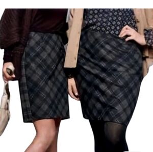 Cabi Step Out Kennedy Plaid Skirt. Size 6